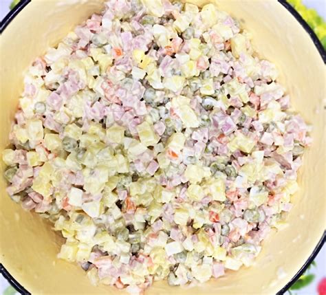 Оливье с колбасой - рецепт приготовления