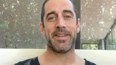 Video See Where 4 Time Nfl Mvp Aaron Rodgers Lived During His Darkness