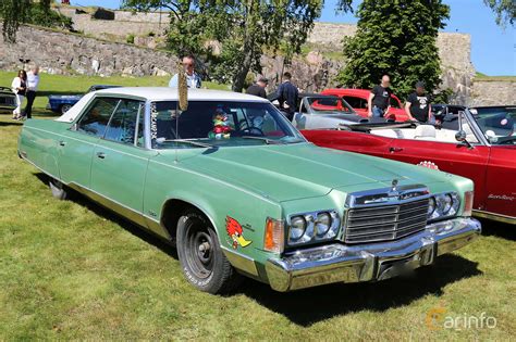 Chrysler New Yorker Brougham