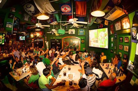 El Primer Bar Deportivo En Playa Del Carmen Con Pantallas Y