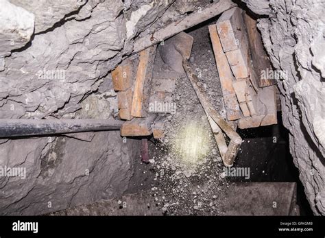 Shovel Scratching Minerals Out Of Mine Shaft Mining In Medieval Stock