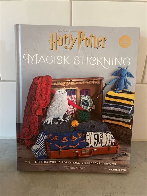 Se produkter som liknar Harry Potter Magisk Stickning på Tradera