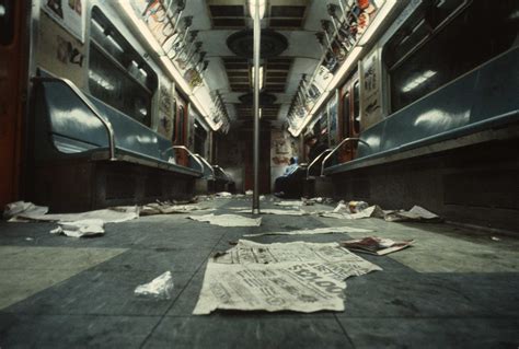 15 Rare Photos Of New Yorks Graffiti Covered Subway In The 1980s Time