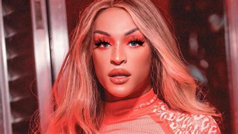 Exitoína · Pabllo Vittar Divulga Capa Tracklist E Data De Lançamento De 111 Seu Novo álbum