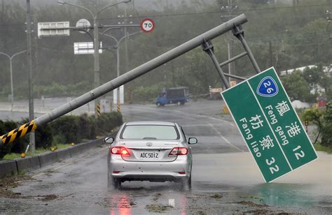 Thousands Evacuated As Mph Super Typhoon Meranti Hits Taiwan And