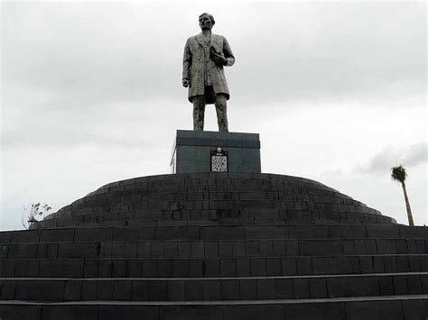 Diyeysis Den Tallest Rizal Monument In The World Unveiled In Calamba