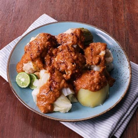10 Cara Membuat Siomay Bumbu Kacang Empuk Dan Lezat