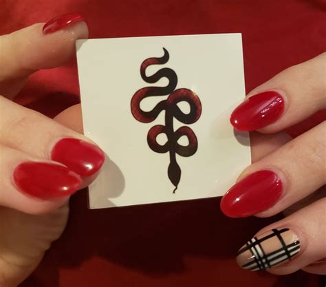 Good Omens Crowley Snake Temporary Tattoo Etsy Dreieckiges Tattoos