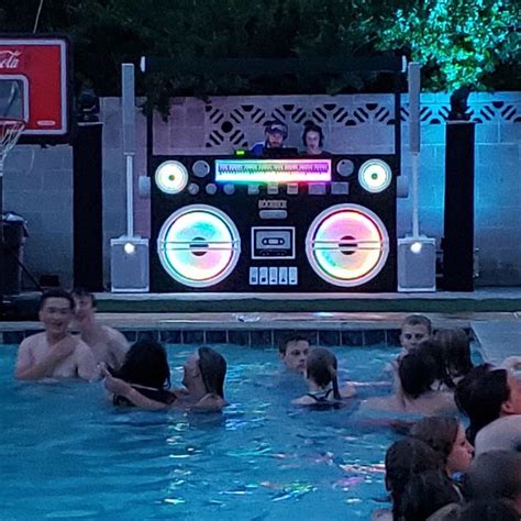 90s pool party プール