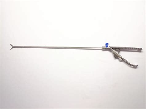 Laparoscopic Ethicon Type Toothed Needle Holder 5mmx450mm Reusable