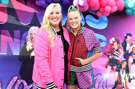 Jojo Siwa Shares What She Admires Most About Mom Jessalynn