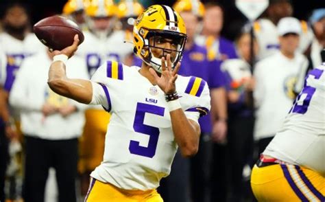 LSU quarterback Jayden Daniels announces his decision for 2023 season ...