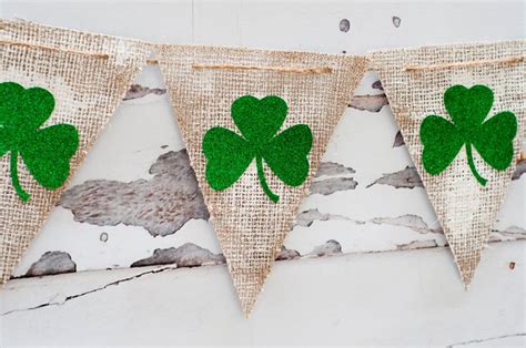 Enchanting St Patrick S Day Garland Ideas For Your Irish Corner