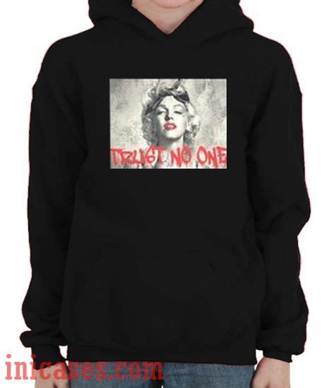 Trust No One Hoodie Pullover