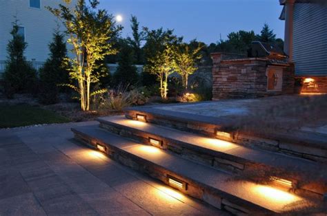 12 Outdoor Romantic Step Lighting Ideas For Bringing Light In Your Garden