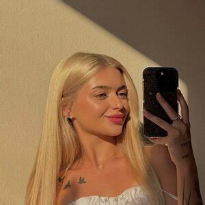 Luna Lavand Luna Lavand Nude Leaks OnlyFans OnlyFans Fapellino