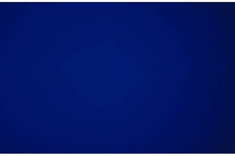 Stepping into Blue | Getty Iris 