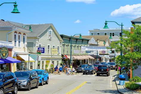 8 Of The Most Walkable Towns In Connecticut WorldAtlas