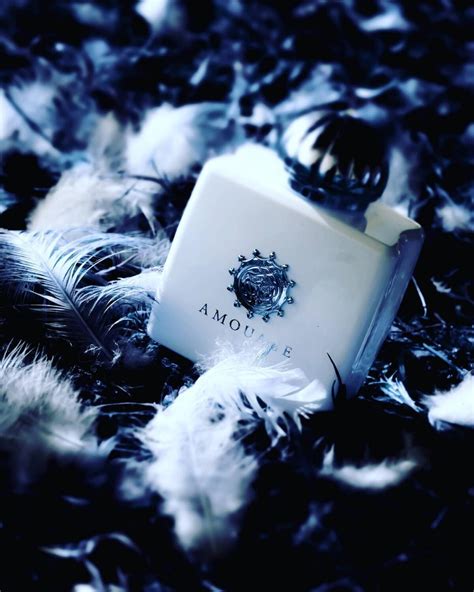 Honour Woman Amouage аромат — аромат для женщин 2011