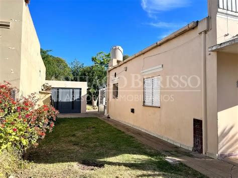 Casa Venta 50 años 3 ambientes 1 cochera 80m2 25 Mayo 500 Los