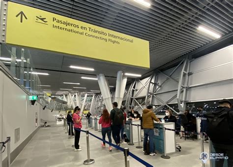 Los Pasajeros En Tr Nsito Y La Conexi N Internacional En El Aeropuerto