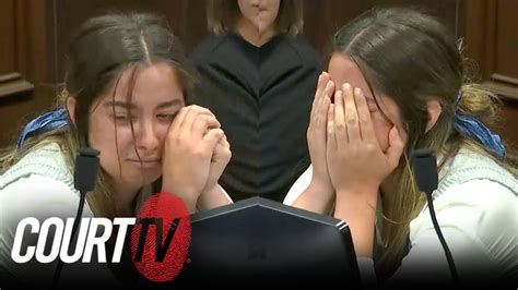 Body Language Experts On Accused Mom Murderer Sydney Powell Youtube