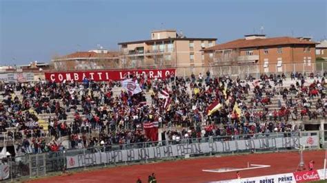 Vent Anni Fa La Tragica Scomparsa Del Giovane Tifoso Luca Rondina