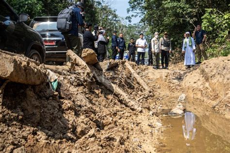 Gubernur Sumsel Tinjau Jalan Rusak Di Cengal Ogan Komering Ilir