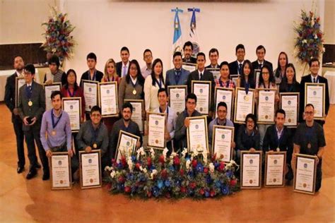 Entregan En La Usac Premio A La Excelencia Acad Mica Y Al Liderazgo Del