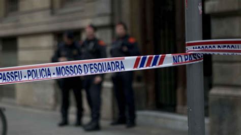 Una Mujer Muere Tras Precipitarse Desde Una Terraza Durante Las Fiestas