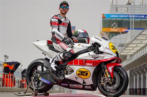 Test Rider Yamaha Pakai Livery Beda Dari Tim Yamaha Motogp Ada Apa Nih