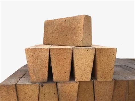 Alumina Fire Clay Refractories Brick At Best Price In Wankaner ID