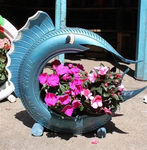 20 DIY Tire Planters That Will Catch Your Attention The ART In LIFE