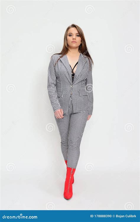 Beautiful Cute Brunette Girl Posing In Studio Fashion Photography Stock Photo Image Of Dark