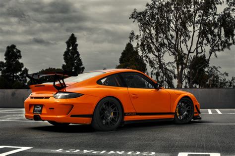 Orange Porsche 911 GT3 RS by GMG Racing - GTspirit