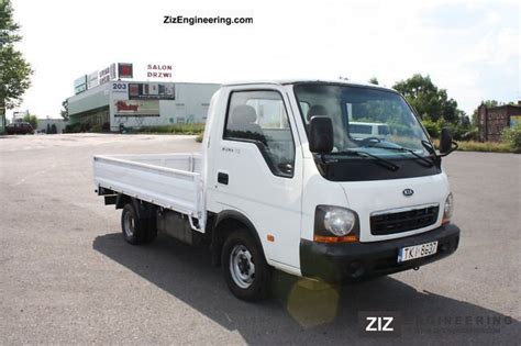 Kia K2500 2002 Box Truck Photo and Specs