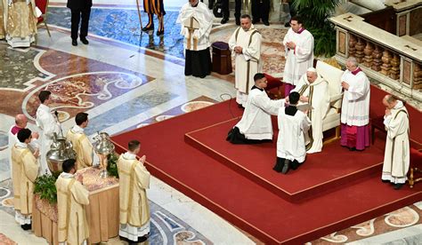 El Papa Da Las Gracias A Los Sacerdotes Por El Bien Escondido Que