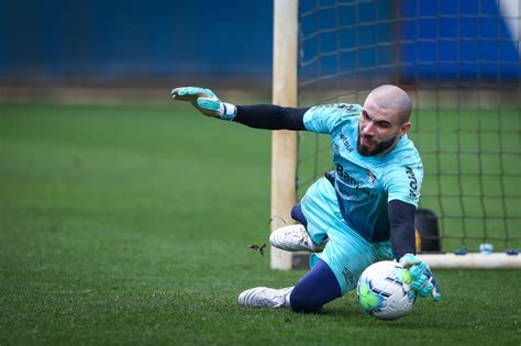 Grêmio faz segundo treino foco no clássico Grenal Radio Grenal