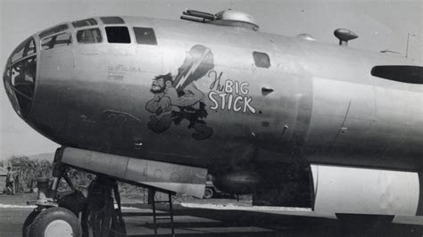 Casper Wwii Pilot Flew B 29 Bomber With Nose Art Drawn By Walt Disney