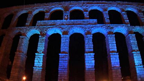 El movimiento asociativo del autismo promueve la iluminación en azul de