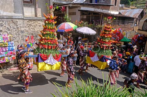 Tradisi Grebeg Besar Kirab Sesaji Puji Jagat Di Temanggung ANTARA Foto