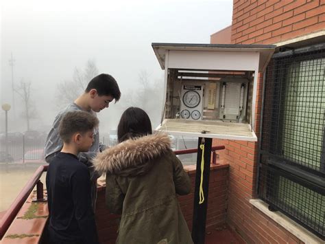 Recollida de dades meteorològiques a l escola Maristes Igualada