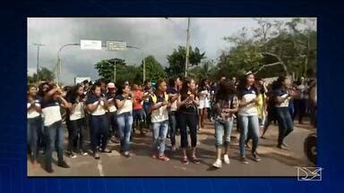 JMTV 2ª Edição Estudantes protestam por melhorias em escola municipal