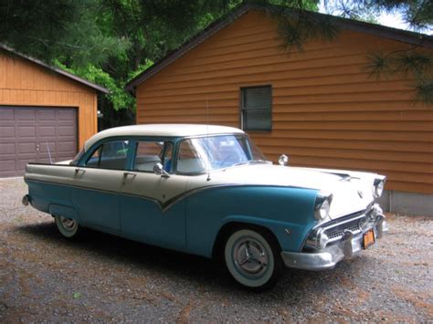 1955 Ford Fairlane Base 44l For Sale