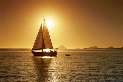 Best Places to Sail Worldwide 2021