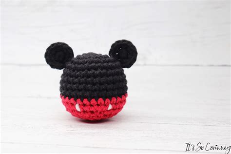 Crochet Mickey Mouse Amigurumi It S So Corinney