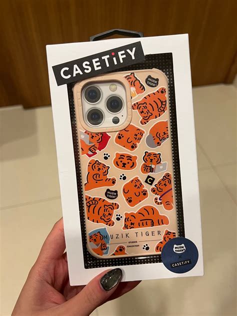 Casetify Muzik Tiger Beige Case IPhone 13 Pro Mobile Phones