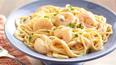 ¡deliciosa Receta De Spaghetti Con Camarones En Salsa De Queso La