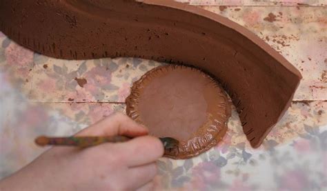 Fabriquer Un Pot De Fleur En Argile En Minutes Seulement