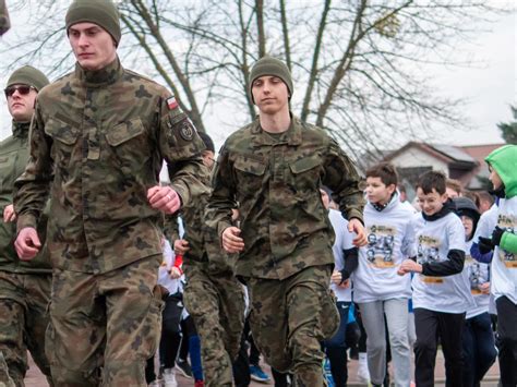 Bieg Tropem Wilczym Powiat Tomaszowski Starostwo Powiatowe W